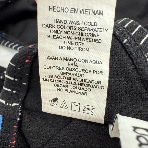 Bar III Black and Red Geometric Bikini Swimwear Size Small - Picture 11 of 13